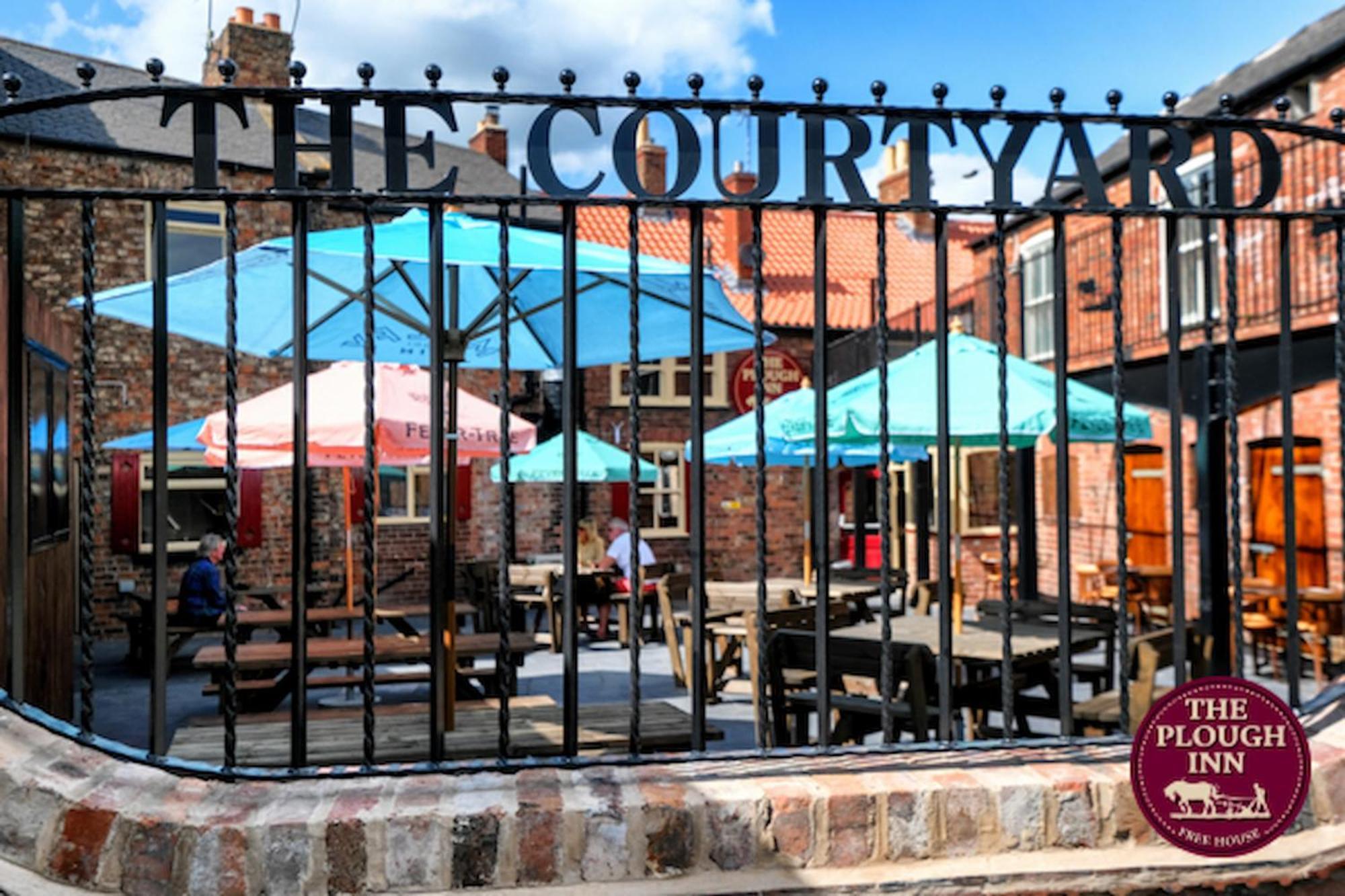 The Plough Inn Snaith 外观 照片